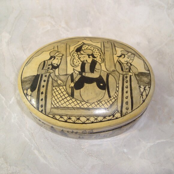 Vintage Asian Chinese Hand Painted Lacquered Wooden Trinket Box